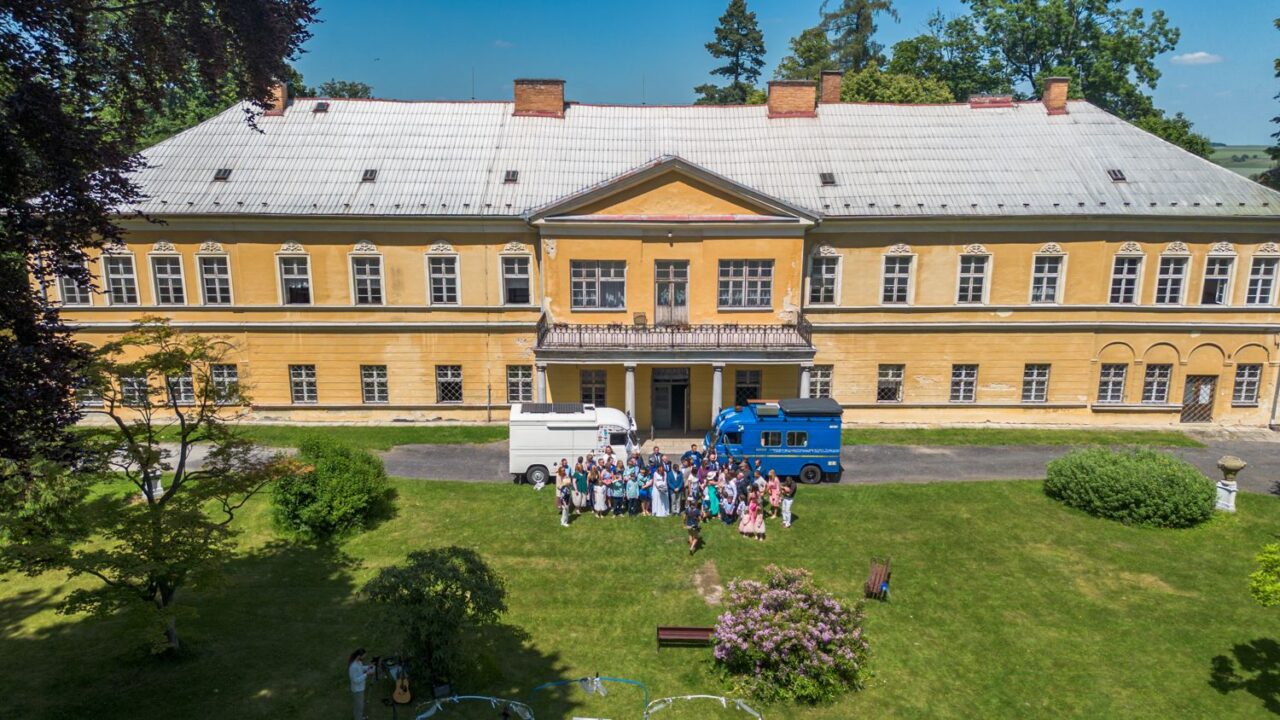 Letecký záber svadobného miesta